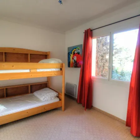 Villa Climatisee Avec Piscine Privee Pour 6 Personnes Proche Et Port, Calme Et Confortable - Fr-1-607-26