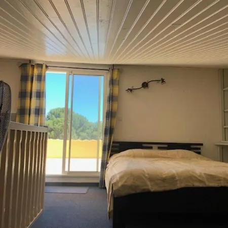 Climatisee Avec Piscine Privee Pour 6 Personnes Proche Et Port, Calme Et Confortable - Fr-1-607-26