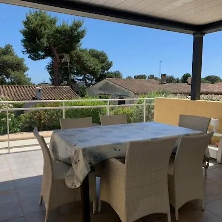 Climatisee Avec Piscine Privee Pour 6 Personnes Proche Et Port, Calme Et Confortable - Fr-1-607-26 آجد