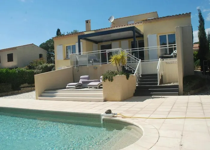 Climatisée Avec Piscine Privée Pour 6 Personnes Proche Et Port, Calme Et Confortable - Fr-1-607-26 Villa