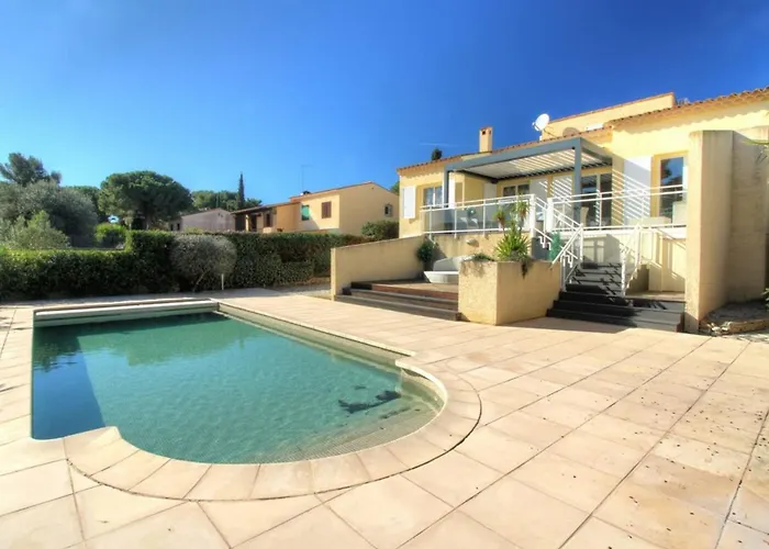 Climatisée Avec Piscine Privée Pour 6 Personnes Proche Et Port, Calme Et Confortable - Fr-1-607-26 *